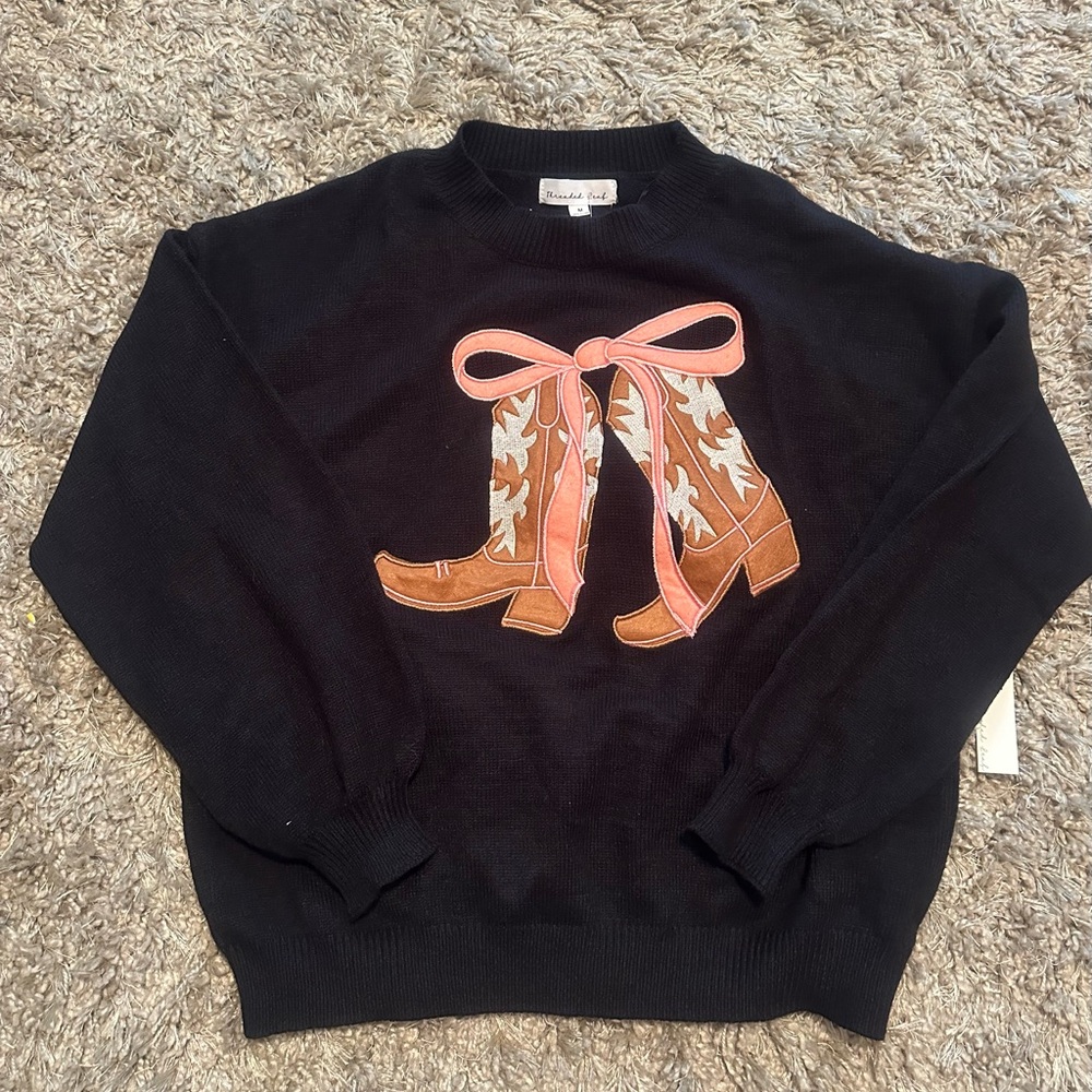 Threaded Leaf Boots & Bow Embroidery Soft Crew Neck Black Sweater Size M NWT - Picture 2 of 6